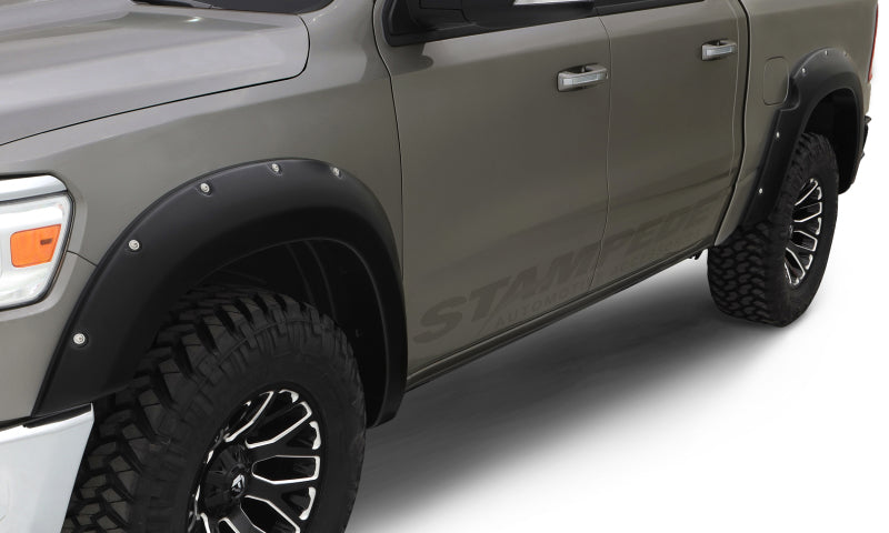 Stampede 1999-2007 Ford F-250 Super Duty 81.0/96.0in Bed Ruff Riderz Fender Flares 4pc Textured