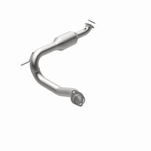 Load image into Gallery viewer, MagnaFlow Direct Fit Catalytic Converter 10-12 Toy FJ/4Runner 4.0L