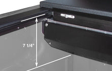 Load image into Gallery viewer, Roll-N-Lock 17-18 Honda Ridgeline XSB 59-1/2in M-Series Retractable Tonneau Cover