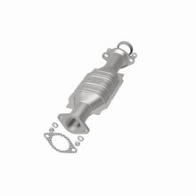 Load image into Gallery viewer, MagnaFlow Direct Fit Catalytic Converter 01-02 Montero 3.5L Rear
