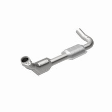 Load image into Gallery viewer, MagnaFlow Direct Fit Catalytic Converter 00-04 Ford E150 4.6L D/S
