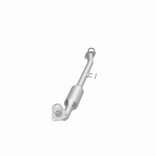 Load image into Gallery viewer, MagnaFlow Direct Fit Catalytic Converter OEM 2001-2004 Toyota Sequoia Underbody