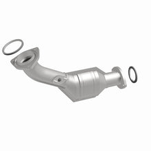 Load image into Gallery viewer, MagnaFlow Direct Fit Catalytic Converter 02-04 Tacoma 3.4L front 50S