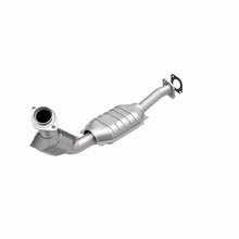 Load image into Gallery viewer, MagnaFlow DF Catalytic Conv 03-06 Ford Crown Victoria / 03-06 Lincoln Town Car 4.6L (California)
