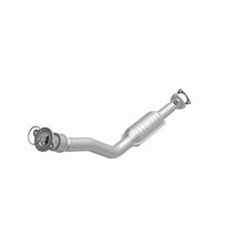 Load image into Gallery viewer, MagnaFlow Direct Fit Catalytic Converter Malibu 98-00 3.1L V6