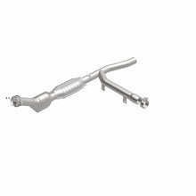 Load image into Gallery viewer, MagnaFlow Direct Fit Catalytic Converter 97-98 F150/F250 4.2L 2Wd Pa