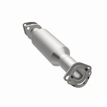 Load image into Gallery viewer, MagnaFlow Direct Fit Catalytic Converter 2006 Kia Optima 2.4L