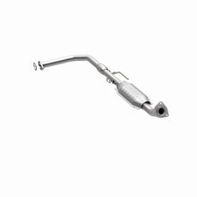 Load image into Gallery viewer, MagnaFlow Direct Fit Catalytic Converter 00-8/04 Toyota Tundra 4.7L D/S Front
