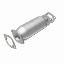 Load image into Gallery viewer, MagnaFlow Direct Fit Catalytic Converter 95-96 Nissan Sentra 1.6L