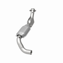 Load image into Gallery viewer, MagnaFlow Direct Fit Catalytic Converter 97-98 F150/F250 4.6L 4Wd D/