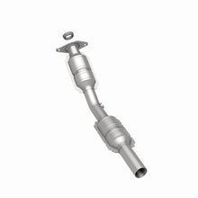 Load image into Gallery viewer, MagnaFlow Direct Fit Catalytic Converter 03-04 Pontiac Vibe 1.8L