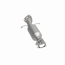 Load image into Gallery viewer, MagnaFlow Direct Fit Catalytic Converter California Grade 96-98 Chevrolet Blazer 4.3L