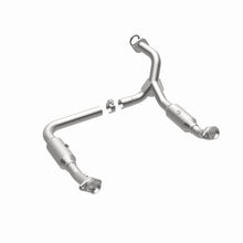 Load image into Gallery viewer, MagnaFlow DF Catalytic Conv 06-09 Ford Explorer 4.6L Y-Pipe Assy/07-09 Explorer Sport Trac 4.6L