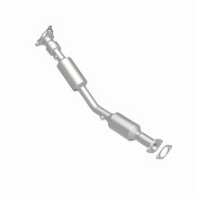 Load image into Gallery viewer, MagnaFlow DF Cat Conv 05-07 Chevy Cobalt/06-07 HHR/07 Pontiac G5/05-07 Saturn Ion/06-07 Ion-2/Ion-3