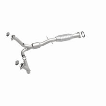 Load image into Gallery viewer, MagnaFlow Direct Fit Catalytic Converter Chevy S-10 00-02 OEM
