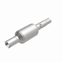 Load image into Gallery viewer, MagnaFlow Direct Fit Catalytic Converter 96-98 Jeep Grand Cherokee Underbody