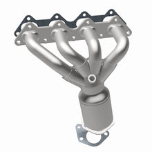 Load image into Gallery viewer, MagnaFlow Direct Fit Catalytic Converter 01-05 Dodge Stratus 2.4L