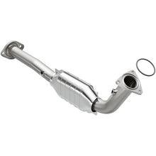 Load image into Gallery viewer, MagnaFlow Direct Fit Catalytic Converter 03-09 Hummer H2