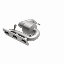 Load image into Gallery viewer, MagnaFlow Direct Fit Catalytic Converter 00-03 Ford Taurus 3.0L