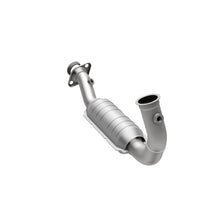Load image into Gallery viewer, MagnaFlow Direct Fit Catalytic Converter 2004 Liberty P/S frt OEM