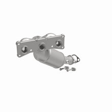 Load image into Gallery viewer, MagnaFlow Direct Fit Catalytic Converter BMW 3 06-09 Rear OEM