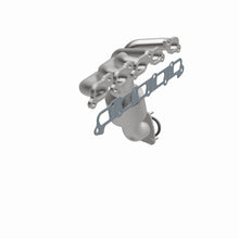 Load image into Gallery viewer, MagnaFlow Direct Fit Catalytic Converter 04-06 Chevy Colorado 3.5L