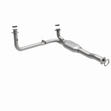 Load image into Gallery viewer, MagnaFlow Direct Fit Catalytic Converter California Grade 96-99 GM K/C 1500/2500 5.0L V8/4.3L V6