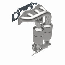 Load image into Gallery viewer, MagnaFlow Direct Fit Catalytic Converter 01-03 Toyota RAV4 2.0L