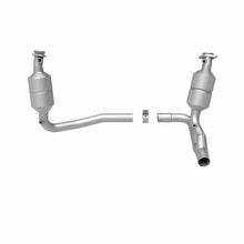 Load image into Gallery viewer, MagnaFlow Direct Fit Catalytic Converter 04 Dakota 3.7/4.7 4WD OEM