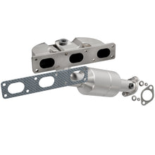 Load image into Gallery viewer, MagnaFlow Direct Fit Catalytic Converter BMW 5 04-05 Rear Mani