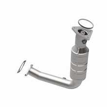 Load image into Gallery viewer, MagnaFlow Direct Fit Catalytic Converter 00-02 Focus 2.0L OEM