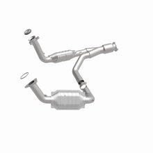 Load image into Gallery viewer, MagnaFlow Direct Fit Catalytic Converter 06-09 TB/Envoy 5.3/6.0 OEM