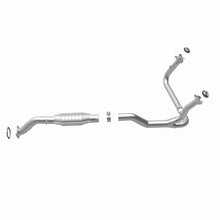 Load image into Gallery viewer, MagnaFlow Direct Fit Catalytic Converter 00-05 Blazer 4WD 4.3L OEM