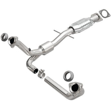 Load image into Gallery viewer, MagnaFlow DF Catalytic Conv 00-04 Chevy S10 Pickup 4.3L 2WD A/T / 00-04 GMC Sonoma 4.3L 2WD A/T