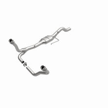 Load image into Gallery viewer, MagnaFlow Direct Fit Catalytic Converter 00-03 Durango 4WD OEM
