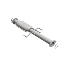 Load image into Gallery viewer, MagnaFlow Direct Fit Catalytic Converter 01-04 Toyota Tacoma 3.4L Rear