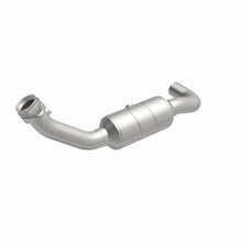 Load image into Gallery viewer, MagnaFlow Direct Fit Catalytic Converter F-150 04-06 8 4.6L