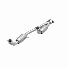 Load image into Gallery viewer, MagnaFlow Direct Fit Catalytic Converter Windstar 95-96