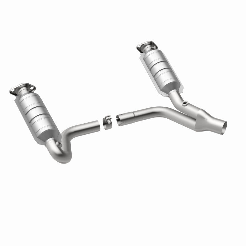 MagnaFlow Direct Fit Catalytic Converter RAIDER- 2006 8 4.7L OEM
