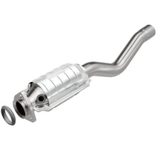 Load image into Gallery viewer, MagnaFlow Direct Fit Catalytic Converter Volvo 85 92
