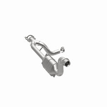 Load image into Gallery viewer, MagnaFlow Direct Fit Catalytic Converter 07-09 Chrysler/Dodge Aspen/Durango 5.7L Passenger Side
