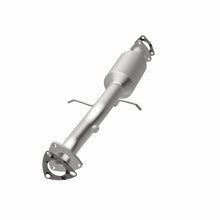 Load image into Gallery viewer, MagnaFlow Direct Fit Catalytic Converter California Grade 96-98 Chevrolet Blazer 4.3L