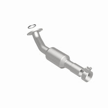 Load image into Gallery viewer, MagnaFlow Direct Fit Catalytic Converter 09-12 Toyota RAV4 2.5 3.5 Underbody