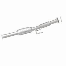 Load image into Gallery viewer, MagnaFlow Direct Fit Catalytic Converter 06-08 Volkswagen Jetta/Rabbit 2.5L (49 State)