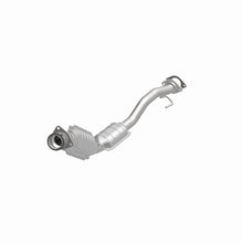 Load image into Gallery viewer, MagnaFlow Direct Fit Catalytic Converter 08 Trailb/Envoy 4.2L OEM