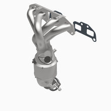 Load image into Gallery viewer, MagnaFlow Direct Fit Catalytic Converter 02-06 Nissan Sentra 2.5L - California