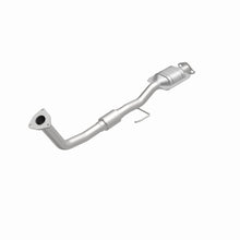 Load image into Gallery viewer, MagnaFlow Direct Fit Catalytic Converter 1996 Toyota Camry 2.2L
