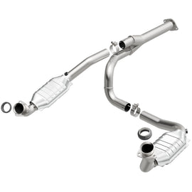 MagnaFlow Direct Fit Catalytic Converter 2002 Chevy E 1500 Van 4.3L