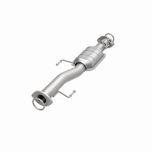 Load image into Gallery viewer, MagnaFlow Direct Fit Catalytic Converter 99-02 4Runner 3.4L rear OEM