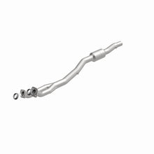 Load image into Gallery viewer, MagnaFlow Direct Fit Catalytic Converter 97-98 BMW 540I / 97-98 740I / 96-98 740IL 4.4L D/S